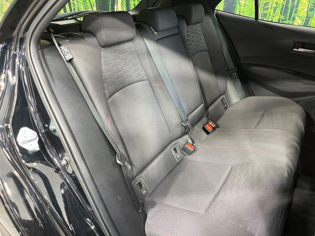 カローラスポーツ ハイブリッドＧ　Ｚ　純正９型ディスプレイオーディオ　バックカメラ　衝突被害軽減システム　レーダークルーズ　禁煙車　コーナーセンサー　ＬＥＤヘッド　ＥＴＣ　オートハイビーム　車線逸脱警報　オートライト　デュアルエアコン（9枚目）