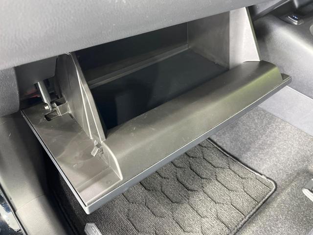 カローラスポーツ ハイブリッドＧ　Ｚ　純正９型ディスプレイオーディオ　バックカメラ　衝突被害軽減システム　レーダークルーズ　禁煙車　コーナーセンサー　ＬＥＤヘッド　ＥＴＣ　オートハイビーム　車線逸脱警報　オートライト　デュアルエアコン（33枚目）