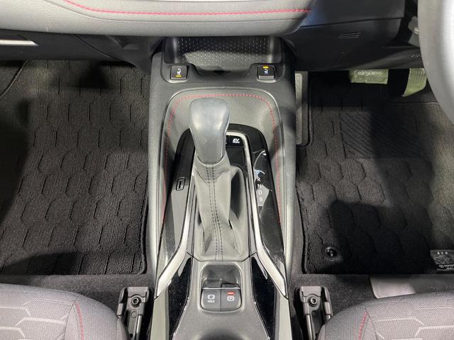 カローラスポーツ ハイブリッドＧ　Ｚ　純正９型ディスプレイオーディオ　バックカメラ　衝突被害軽減システム　レーダークルーズ　禁煙車　コーナーセンサー　ＬＥＤヘッド　ＥＴＣ　オートハイビーム　車線逸脱警報　オートライト　デュアルエアコン（57枚目）