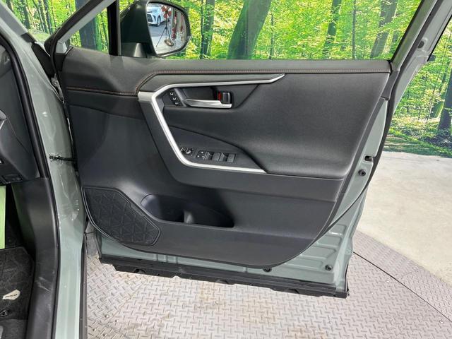 ＲＡＶ４ アドベンチャー　４ＷＤ　ＪＡＯＳエアロ　バックカメラ　衝突被害軽減システム　レーダークルーズ　禁煙車　前席シートエアコン　パワーシート　ドラレコ　コーナーセンサー　ＬＥＤヘッド　ＥＴＣ２．０　オートハイビーム（43枚目）