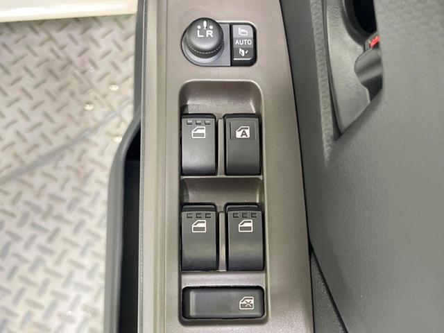 ルーミー Ｇ　両側電動ドア　ＳＤナビ　バックカメラ　衝突被害軽減システム　禁煙車　ドラレコ　コーナーセンサー　スマートキー　ＬＥＤヘッド　ビルトインＥＴＣ　車線逸脱警報　オートライト　オートエアコン（31枚目）