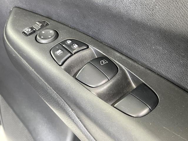 セレナ ハイウェイスターＶ　両側電動ドア　純正１０型ＳＤナビ　全周囲カメラ　プロパイロット　衝突被害軽減システム　レーダークルーズ　禁煙車　ドラレコ　コーナーセンサー　ＬＥＤヘッド　ビルトインＥＴＣ　オートライト　オートエアコン（23枚目）