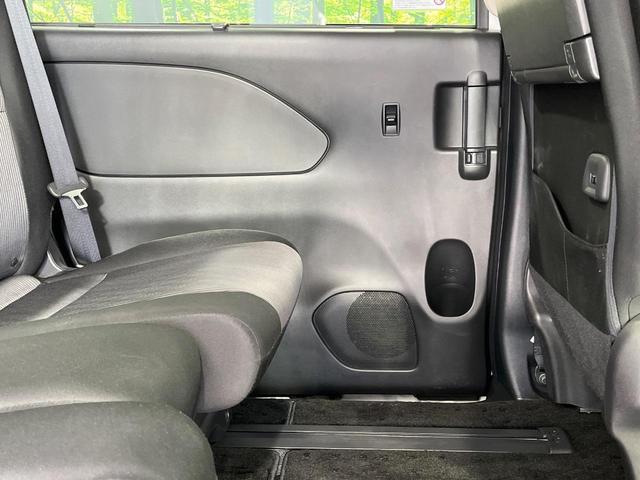 セレナ ハイウェイスターＶ　両側電動ドア　純正１０型ＳＤナビ　全周囲カメラ　プロパイロット　衝突被害軽減システム　レーダークルーズ　禁煙車　ドラレコ　コーナーセンサー　ＬＥＤヘッド　ビルトインＥＴＣ　オートライト　オートエアコン（52枚目）