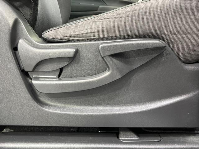 セレナ ハイウェイスターＶ　両側電動ドア　純正１０型ＳＤナビ　全周囲カメラ　プロパイロット　衝突被害軽減システム　レーダークルーズ　禁煙車　ドラレコ　コーナーセンサー　ＬＥＤヘッド　ビルトインＥＴＣ　オートライト　オートエアコン（53枚目）