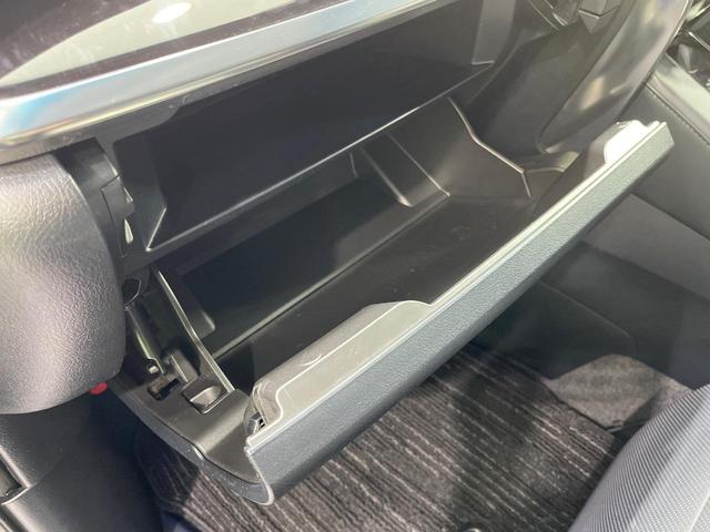 アルファード ２．５Ｓ　Ｃパッケージ　サンルーフ　モデリスタエアロ　純正９型ディスプレイオーディオ　両側電動ドア　１２型後席モニター　バックカメラ　衝突被害軽減システム　　禁煙車　電動リアゲート　前席シートエアコン　前後席パワーシート（68枚目）