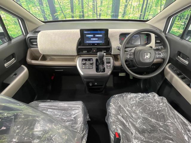 フリード エアー 登録済未使用車 現行 両側電動ドア ホンダコネクトディスプレイ AppleCarPlay Bluetooth バックカメラ 衝突軽減装置 オートホールドブレーキ 6人乗り サンシェード(2枚目)