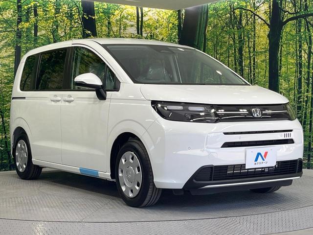 フリード エアー 登録済未使用車 現行 両側電動ドア ホンダコネクトディスプレイ AppleCarPlay Bluetooth バックカメラ 衝突軽減装置 オートホールドブレーキ 6人乗り サンシェード(17枚目)