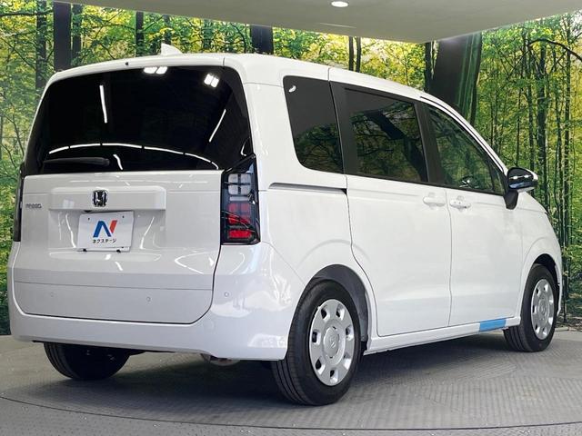 フリード エアー 登録済未使用車 現行 両側電動ドア ホンダコネクトディスプレイ AppleCarPlay Bluetooth バックカメラ 衝突軽減装置 オートホールドブレーキ 6人乗り サンシェード(18枚目)