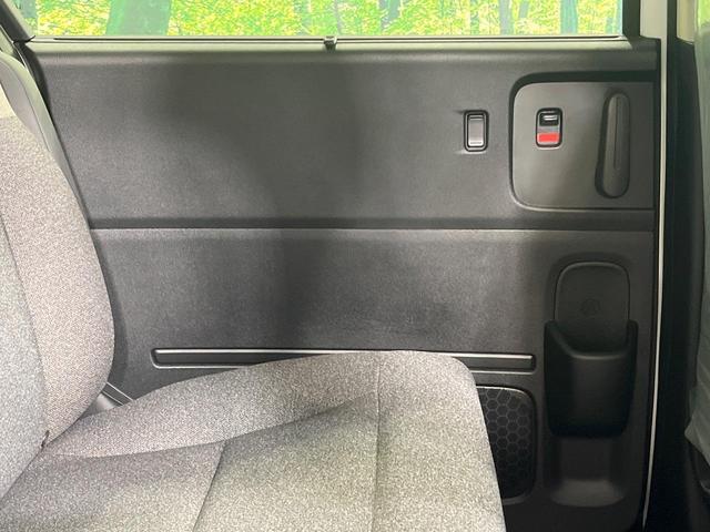 フリード エアー 登録済未使用車 現行 両側電動ドア ホンダコネクトディスプレイ AppleCarPlay Bluetooth バックカメラ 衝突軽減装置 オートホールドブレーキ 6人乗り サンシェード(56枚目)