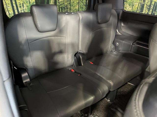 ノア Si ダブルバイビーII 禁煙車 モデリスタエアロ 純正10型ナビ 後席モニター 両側電動ドア バックカメラ ドラレコ ETC LEDヘッドライト フォグランプ 衝突軽減装置 クルコン オート杯ビームアシスト(10枚目)