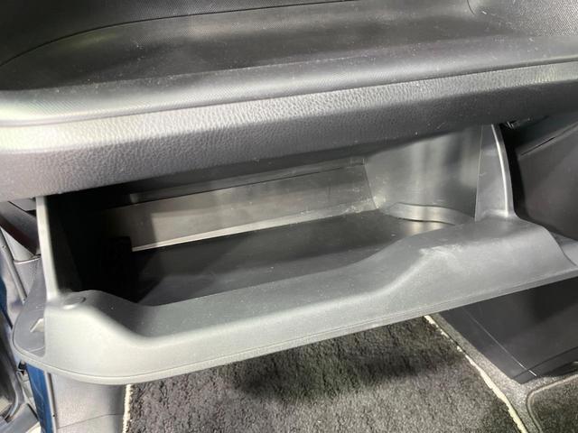 ノア Si ダブルバイビーII 禁煙車 モデリスタエアロ 純正10型ナビ 後席モニター 両側電動ドア バックカメラ ドラレコ ETC LEDヘッドライト フォグランプ 衝突軽減装置 クルコン オート杯ビームアシスト(24枚目)