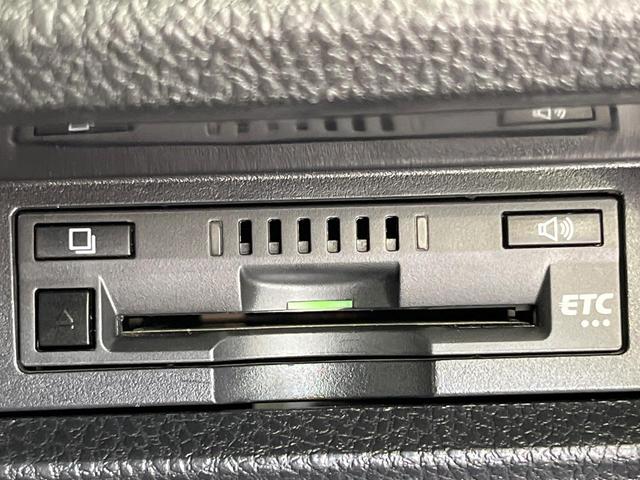 ノア Si ダブルバイビーII 禁煙車 モデリスタエアロ 純正10型ナビ 後席モニター 両側電動ドア バックカメラ ドラレコ ETC LEDヘッドライト フォグランプ 衝突軽減装置 クルコン オート杯ビームアシスト(36枚目)