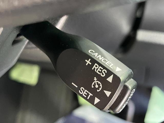 ノア Si ダブルバイビーII 禁煙車 モデリスタエアロ 純正10型ナビ 後席モニター 両側電動ドア バックカメラ ドラレコ ETC LEDヘッドライト フォグランプ 衝突軽減装置 クルコン オート杯ビームアシスト(46枚目)