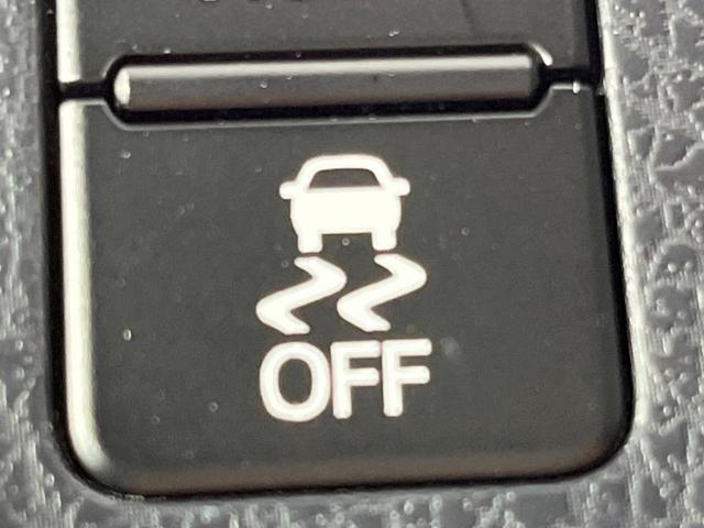 ノア Si ダブルバイビーII 禁煙車 モデリスタエアロ 純正10型ナビ 後席モニター 両側電動ドア バックカメラ ドラレコ ETC LEDヘッドライト フォグランプ 衝突軽減装置 クルコン オート杯ビームアシスト(52枚目)