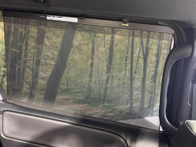 ノア Si ダブルバイビーII 禁煙車 モデリスタエアロ 純正10型ナビ 後席モニター 両側電動ドア バックカメラ ドラレコ ETC LEDヘッドライト フォグランプ 衝突軽減装置 クルコン オート杯ビームアシスト(70枚目)