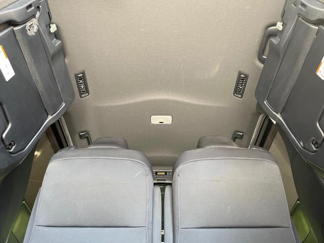 ヴォクシー ZS 煌 両側電動ドア アルパインナビ 後席モニター バックカメラ 衝突被害軽減システム 禁煙車 スマートキー LEDヘッド ビルトインETC クルコン 車線逸脱警報 オートライト デュアルエアコン(29枚目)