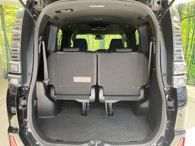 ヴォクシー ZS 煌 両側電動ドア アルパインナビ 後席モニター バックカメラ 衝突被害軽減システム 禁煙車 スマートキー LEDヘッド ビルトインETC クルコン 車線逸脱警報 オートライト デュアルエアコン(30枚目)