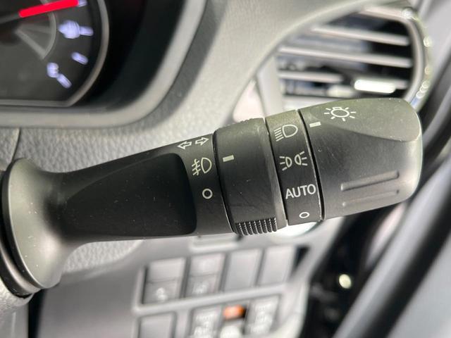 ヴォクシー ZS 煌 両側電動ドア アルパインナビ 後席モニター バックカメラ 衝突被害軽減システム 禁煙車 スマートキー LEDヘッド ビルトインETC クルコン 車線逸脱警報 オートライト デュアルエアコン(43枚目)