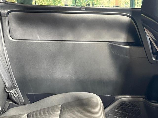 ヴォクシー ZS 煌 両側電動ドア アルパインナビ 後席モニター バックカメラ 衝突被害軽減システム 禁煙車 スマートキー LEDヘッド ビルトインETC クルコン 車線逸脱警報 オートライト デュアルエアコン(66枚目)