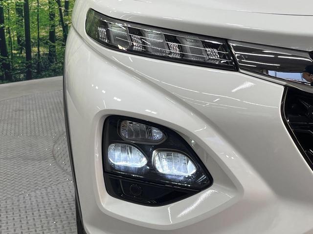 フロンクス ベースグレード　禁煙車　純正メーカー９型ナビ　全周囲カメラ　衝突軽減装置　レーダークルコン　２トーン　ＬＥＤヘッドライト　ＥＴＣ　ドラレコ　ＡｐｐｌｅＣａｒＰｌａｙ　Ｂｌｕｅｔｏｏｔｈ　ハーフレザーシート（12枚目）