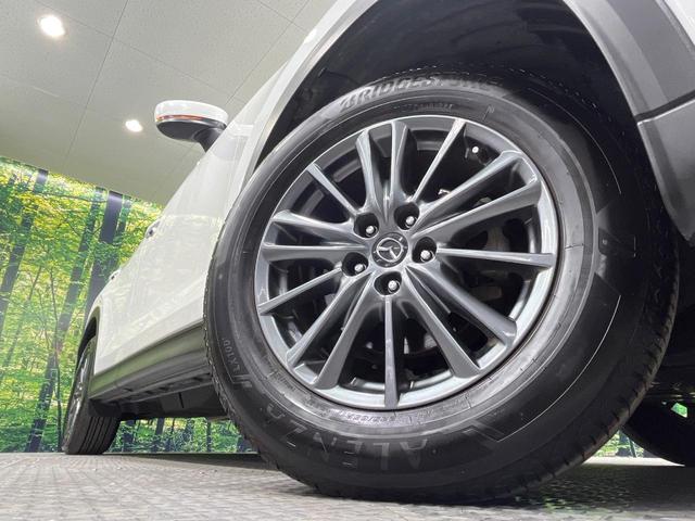 【純正１７インチアルミホイール】外観にマッチした純正アルミホイールを装着しております。各種社外アルミホイールや、スタッドレスタイヤも取扱いしております。是非ご相談ください♪