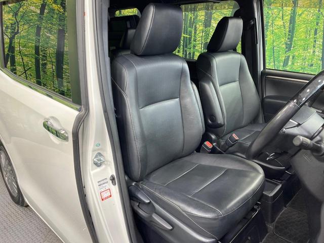 エスクァイア ハイブリッドGi ブラックテーラード 両側電動ドア BIGX9型ナビ 12型後席モニター バックカメラ 衝突被軽減装置 禁煙車 ドラレコ スマートキー LEDヘッド ビルトインETC クルコン オートハイビーム 車線逸脱警報 オートライト(8枚目)