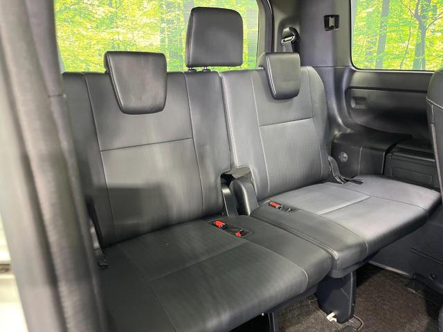 エスクァイア ハイブリッドGi ブラックテーラード 両側電動ドア BIGX9型ナビ 12型後席モニター バックカメラ 衝突被軽減装置 禁煙車 ドラレコ スマートキー LEDヘッド ビルトインETC クルコン オートハイビーム 車線逸脱警報 オートライト(10枚目)