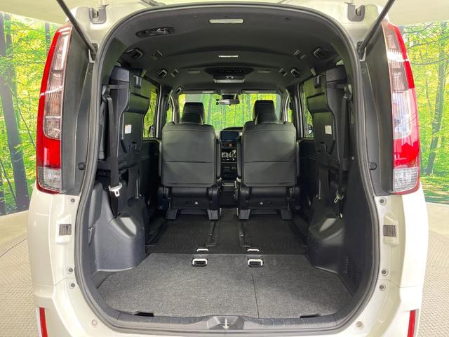 エスクァイア ハイブリッドGi ブラックテーラード 両側電動ドア BIGX9型ナビ 12型後席モニター バックカメラ 衝突被軽減装置 禁煙車 ドラレコ スマートキー LEDヘッド ビルトインETC クルコン オートハイビーム 車線逸脱警報 オートライト(11枚目)