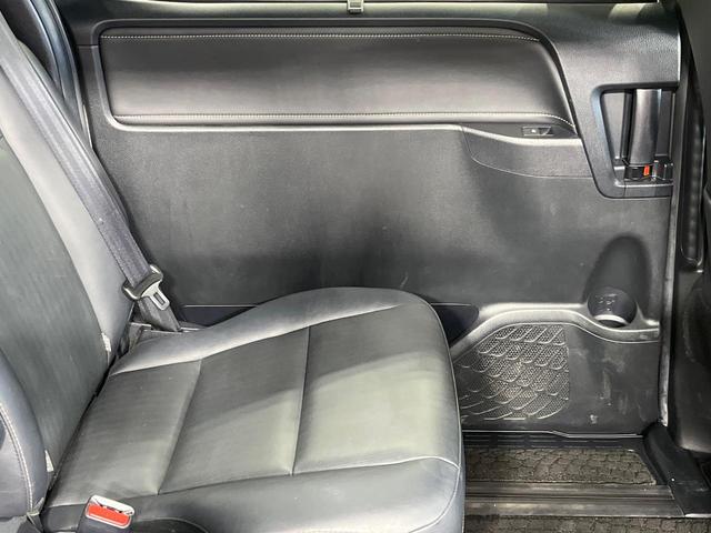 エスクァイア ハイブリッドGi ブラックテーラード 両側電動ドア BIGX9型ナビ 12型後席モニター バックカメラ 衝突被軽減装置 禁煙車 ドラレコ スマートキー LEDヘッド ビルトインETC クルコン オートハイビーム 車線逸脱警報 オートライト(41枚目)