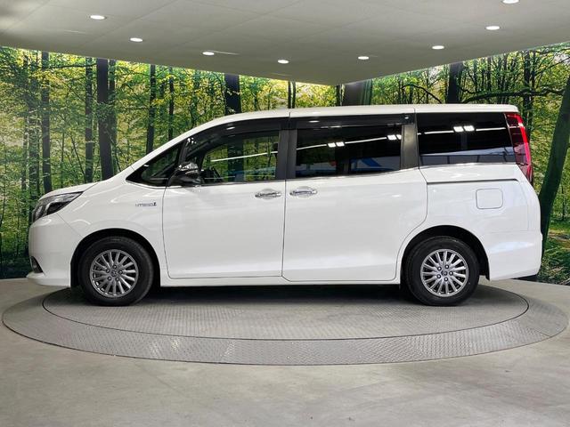 エスクァイア ハイブリッドGi ブラックテーラード 両側電動ドア BIGX9型ナビ 12型後席モニター バックカメラ 衝突被軽減装置 禁煙車 ドラレコ スマートキー LEDヘッド ビルトインETC クルコン オートハイビーム 車線逸脱警報 オートライト(71枚目)