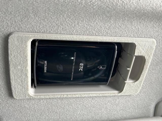 プレマシー 20S-スカイアクティブ 両側電動ドア SDナビ バックカメラ 禁煙車 スマートキー HIDヘッド ビルトインETC クルコン オートライト オートエアコン Bluetooth CD DVD再生 フルセグ(42枚目)