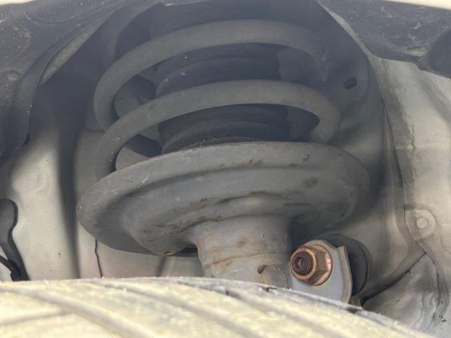 アクア G モデリスタフルエアロ 禁煙車 スマートキー LEDヘッド ETC オートライト オートエアコン 純正16インチアルミ CD 電動格納ミラー 衝突安全ボディ(23枚目)