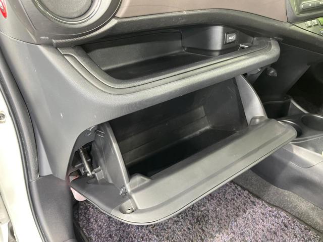 アクア G モデリスタフルエアロ 禁煙車 スマートキー LEDヘッド ETC オートライト オートエアコン 純正16インチアルミ CD 電動格納ミラー 衝突安全ボディ(36枚目)