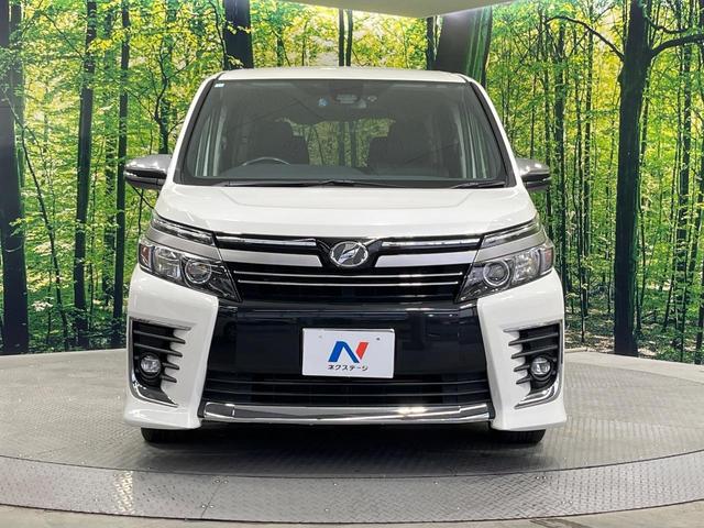 ヴォクシー ＺＳ　煌ＩＩ　両側電動ドア　純正１０型ＳＤナビ　バックカメラ　衝突被害軽減システム　禁煙車　ドラレコ　コーナーセンサー　スマートキー　ＬＥＤヘッド　ビルトインＥＴＣ　オートハイビーム　車線逸脱警報　オートライト（15枚目）