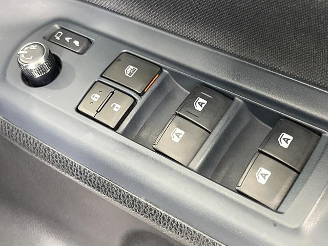 ヴォクシー ＺＳ　煌ＩＩ　両側電動ドア　純正１０型ＳＤナビ　バックカメラ　衝突被害軽減システム　禁煙車　ドラレコ　コーナーセンサー　スマートキー　ＬＥＤヘッド　ビルトインＥＴＣ　オートハイビーム　車線逸脱警報　オートライト（22枚目）