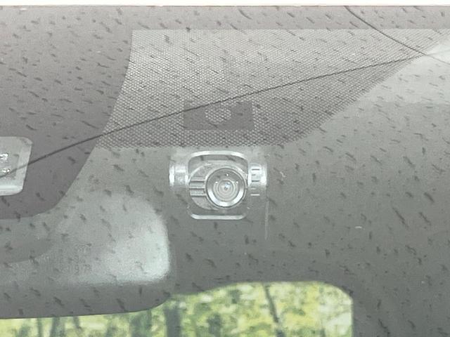 ヴォクシー ＺＳ　煌ＩＩ　両側電動ドア　純正１０型ＳＤナビ　バックカメラ　衝突被害軽減システム　禁煙車　ドラレコ　コーナーセンサー　スマートキー　ＬＥＤヘッド　ビルトインＥＴＣ　オートハイビーム　車線逸脱警報　オートライト（50枚目）