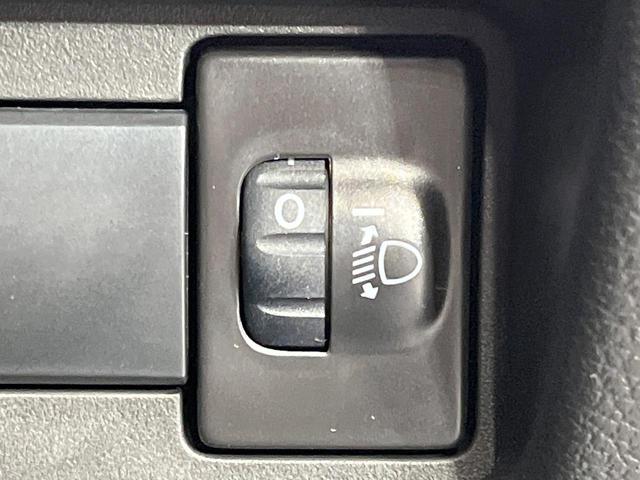 スペーシアカスタム ハイブリッドGS 届出済未使用車 純正9型ナビ 電動スライドドア 全周囲カメラ 衝突被害軽減システム レーダークルーズ シートヒーター コーナーセンサー スマートキー LEDヘッド 純正14インチアルミ 車線逸脱警報(24枚目)