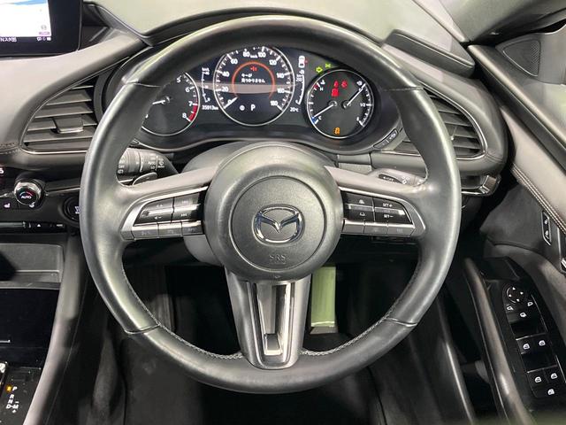 ＭＡＺＤＡ３ファストバック ２０Ｓプロアクティブ　ツーリングセレクション　純正８型ナビ　バックカメラ　衝突被害軽減システム　レーダークルーズ　禁煙車　パワーシート　ドラレコ　コーナーセンサー　ＬＥＤヘッド　ビルトインＥＴＣ　純正１８インチアルミ　オートハイビーム（11枚目）