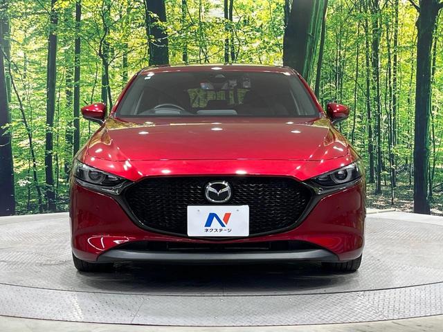 ＭＡＺＤＡ３ファストバック ２０Ｓプロアクティブ　ツーリングセレクション　純正８型ナビ　バックカメラ　衝突被害軽減システム　レーダークルーズ　禁煙車　パワーシート　ドラレコ　コーナーセンサー　ＬＥＤヘッド　ビルトインＥＴＣ　純正１８インチアルミ　オートハイビーム（14枚目）