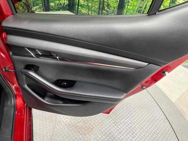 ＭＡＺＤＡ３ファストバック ２０Ｓプロアクティブ　ツーリングセレクション　純正８型ナビ　バックカメラ　衝突被害軽減システム　レーダークルーズ　禁煙車　パワーシート　ドラレコ　コーナーセンサー　ＬＥＤヘッド　ビルトインＥＴＣ　純正１８インチアルミ　オートハイビーム（52枚目）