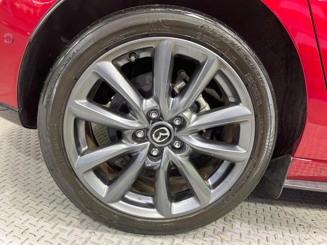 ＭＡＺＤＡ３ファストバック ２０Ｓプロアクティブ　ツーリングセレクション　純正８型ナビ　バックカメラ　衝突被害軽減システム　レーダークルーズ　禁煙車　パワーシート　ドラレコ　コーナーセンサー　ＬＥＤヘッド　ビルトインＥＴＣ　純正１８インチアルミ　オートハイビーム（60枚目）