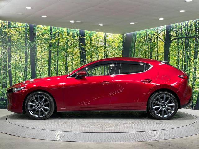ＭＡＺＤＡ３ファストバック ２０Ｓプロアクティブ　ツーリングセレクション　純正８型ナビ　バックカメラ　衝突被害軽減システム　レーダークルーズ　禁煙車　パワーシート　ドラレコ　コーナーセンサー　ＬＥＤヘッド　ビルトインＥＴＣ　純正１８インチアルミ　オートハイビーム（70枚目）