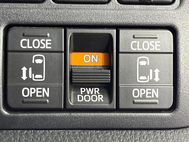 ノア ハイブリッドＳｉ　ダブルバイビーＩＩ　両側電動ドア　９型ＳＤナビ　バックカメラ　衝突被害軽減システム　禁煙車　ドラレコ　コーナーセンサー　ＬＥＤヘッド　ビルトインＥＴＣ　クルコン　純正１６インチアルミ　オートハイビーム　車線逸脱警報（7枚目）