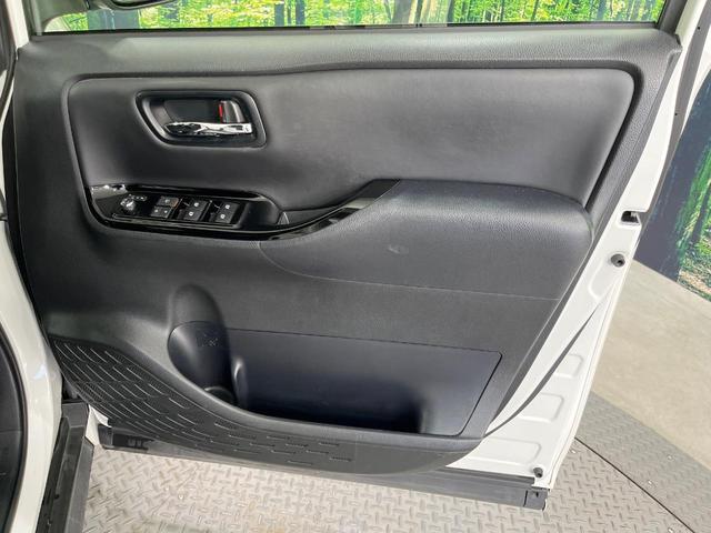 ノア ハイブリッドＳｉ　ダブルバイビーＩＩ　両側電動ドア　９型ＳＤナビ　バックカメラ　衝突被害軽減システム　禁煙車　ドラレコ　コーナーセンサー　ＬＥＤヘッド　ビルトインＥＴＣ　クルコン　純正１６インチアルミ　オートハイビーム　車線逸脱警報（52枚目）