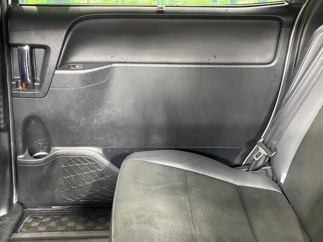 ノア ハイブリッドＳｉ　ダブルバイビーＩＩ　両側電動ドア　９型ＳＤナビ　バックカメラ　衝突被害軽減システム　禁煙車　ドラレコ　コーナーセンサー　ＬＥＤヘッド　ビルトインＥＴＣ　クルコン　純正１６インチアルミ　オートハイビーム　車線逸脱警報（56枚目）