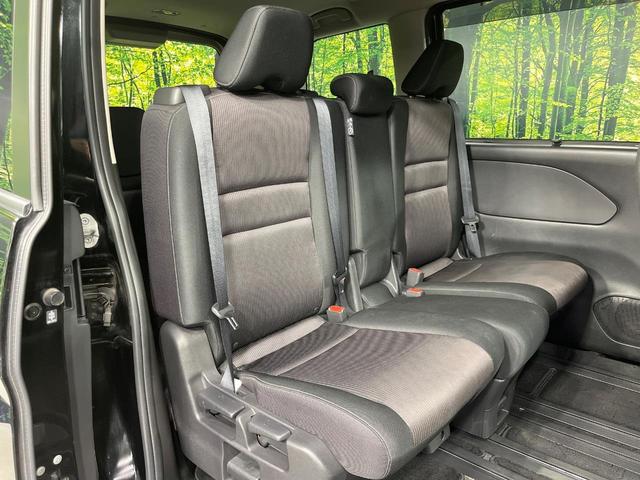 セレナ ハイウェイスター　Ｖセレクション　両側電動ドア　純正９型ナビ　１１型後席モニター　全周囲カメラ　衝突被害軽減システム　レーダークルーズ　禁煙車　ドラレコ　コーナーセンサー　ＬＥＤヘッド　ビルトインＥＴＣ　純正１６インチアルミ（9枚目）