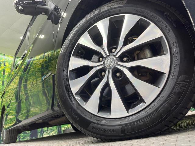 セレナ ハイウェイスター　Ｖセレクション　両側電動ドア　純正９型ナビ　１１型後席モニター　全周囲カメラ　衝突被害軽減システム　レーダークルーズ　禁煙車　ドラレコ　コーナーセンサー　ＬＥＤヘッド　ビルトインＥＴＣ　純正１６インチアルミ（14枚目）