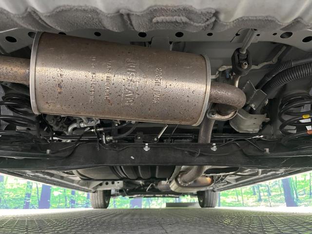 セレナ ハイウェイスター　Ｖセレクション　両側電動ドア　純正９型ナビ　１１型後席モニター　全周囲カメラ　衝突被害軽減システム　レーダークルーズ　禁煙車　ドラレコ　コーナーセンサー　ＬＥＤヘッド　ビルトインＥＴＣ　純正１６インチアルミ（18枚目）