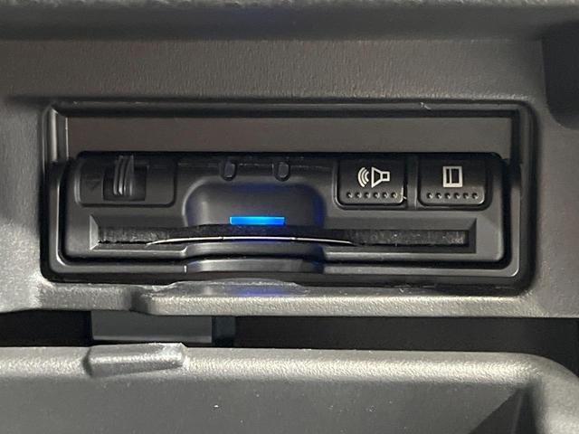 セレナ ハイウェイスター　Ｖセレクション　両側電動ドア　純正９型ナビ　１１型後席モニター　全周囲カメラ　衝突被害軽減システム　レーダークルーズ　禁煙車　ドラレコ　コーナーセンサー　ＬＥＤヘッド　ビルトインＥＴＣ　純正１６インチアルミ（30枚目）