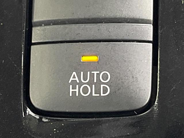 セレナ ハイウェイスター　Ｖセレクション　両側電動ドア　純正９型ナビ　１１型後席モニター　全周囲カメラ　衝突被害軽減システム　レーダークルーズ　禁煙車　ドラレコ　コーナーセンサー　ＬＥＤヘッド　ビルトインＥＴＣ　純正１６インチアルミ（40枚目）